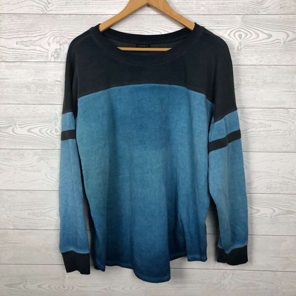 Torrid Women's 2X Relaxed Fleece Crew Neck Varsity Sweatshirt Long Sleeve - Picture 2 of 7
